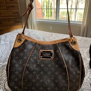 Louis Vuitton Galliera GM